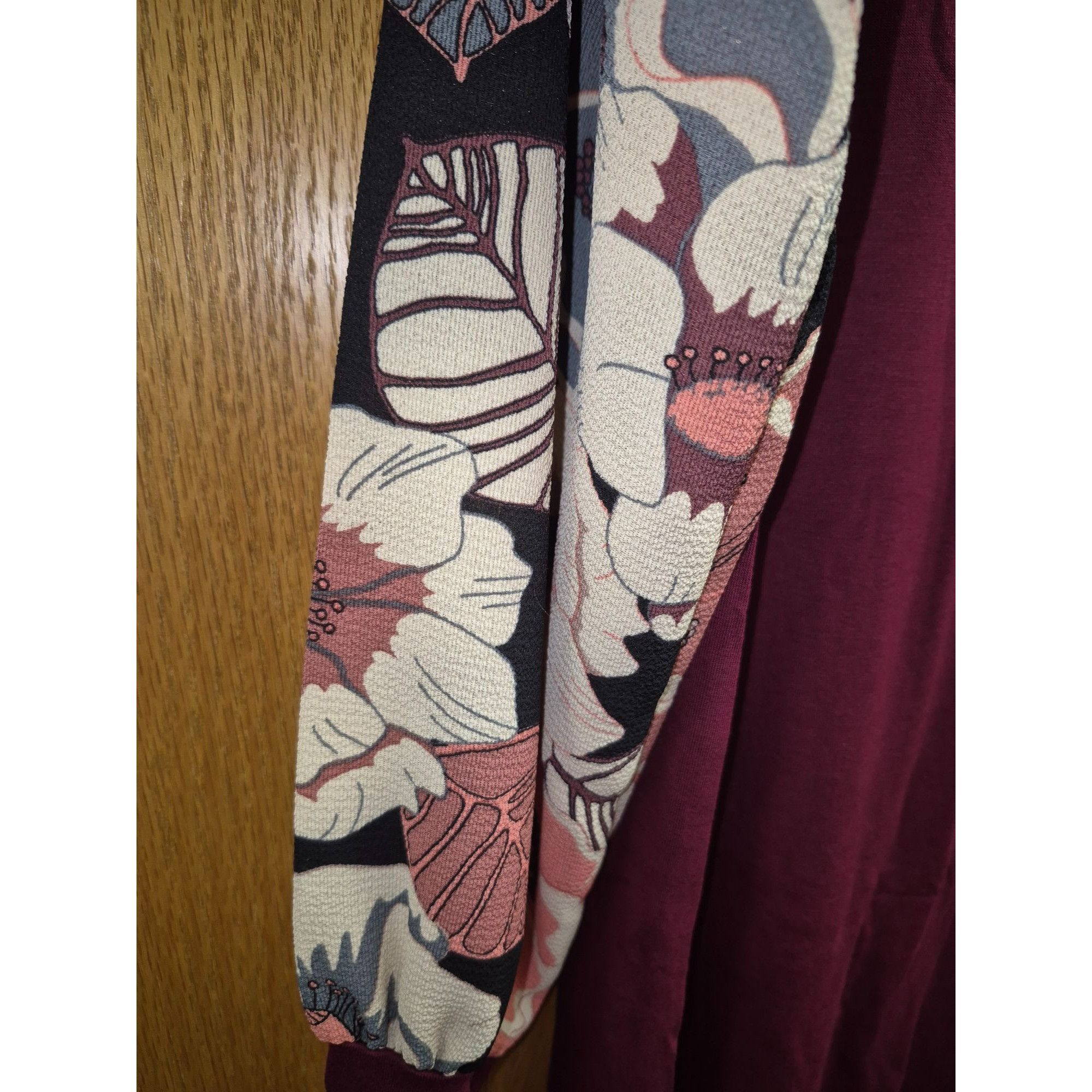 Other Floral Sleeve Wine Burgundy Tunic Top L/Grande Rayon/Spandex Size L / US 10 / IT 46 - 4 Thumbnail