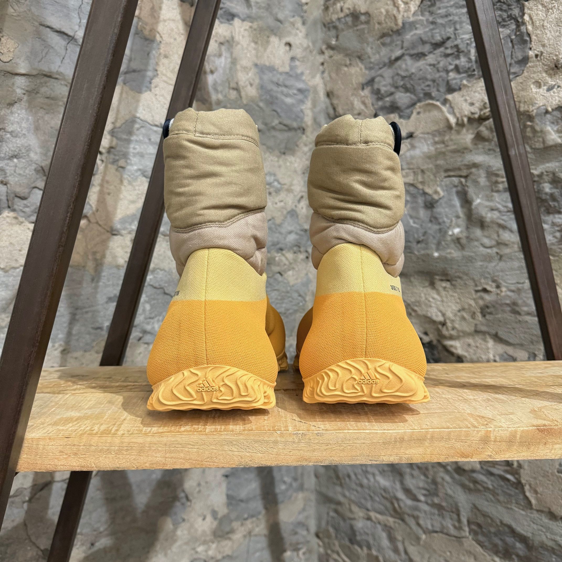 Adidas × Kanye West Adidas Yeezy Knit RNR Sulfur Boots Size US 7 / EU 40 - 4 Thumbnail