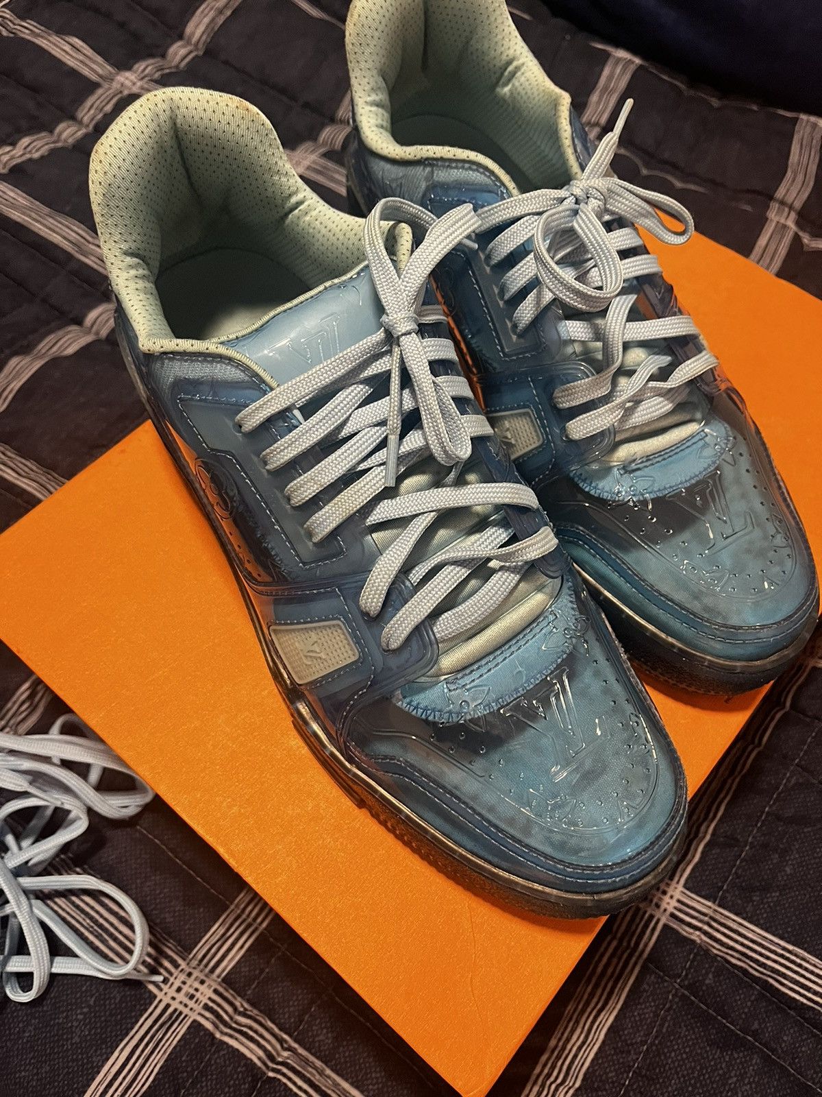 Louis Vuitton Louis Vuitton trainer blue transparent Size US 8 / EU 41 - 2 Thumbnail