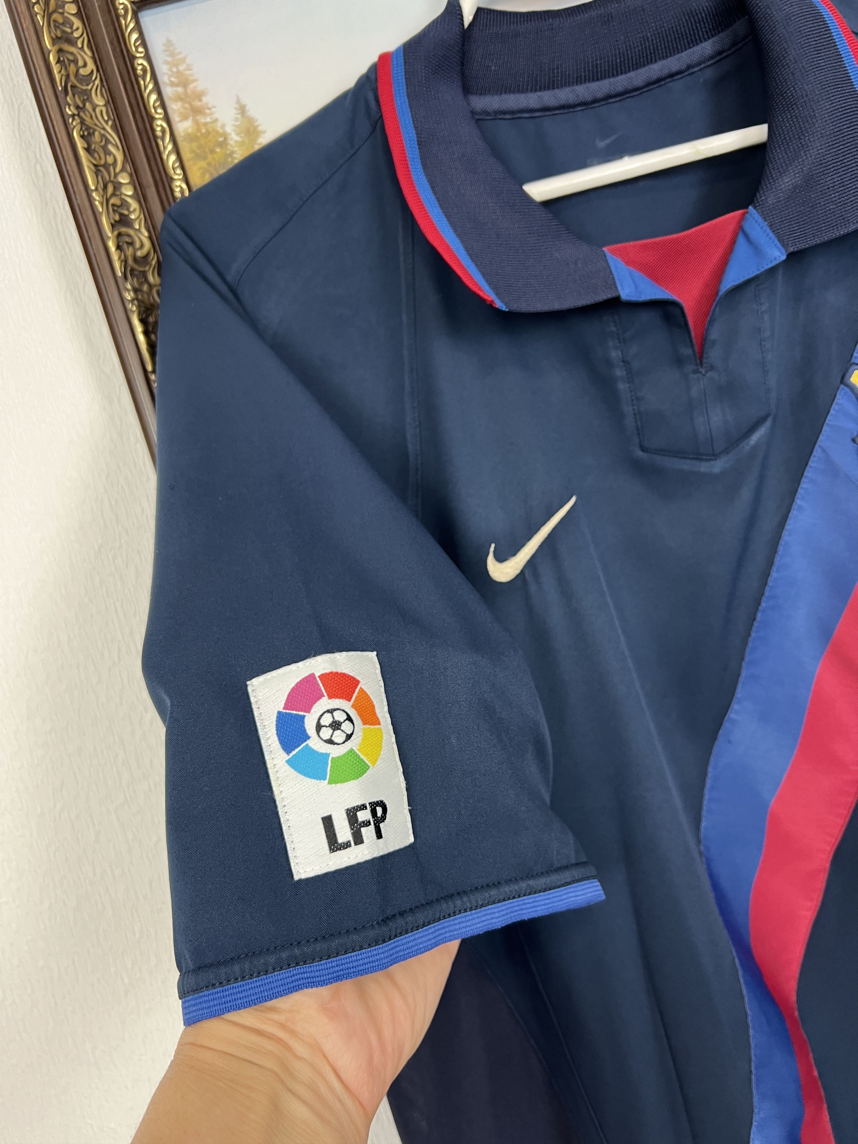 Nike Barcelona football shirt 2002 Soccer Nike Jersey Tee Hype Size US L / EU 52-54 / 3 - 4 Thumbnail