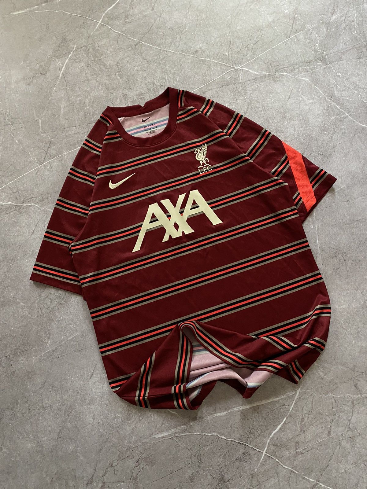 Nike × Vintage Nike Liverpool 2021/22 Football Training Shirt Red Striped Size US M / EU 48-50 / 2 - 1 Thumbnail