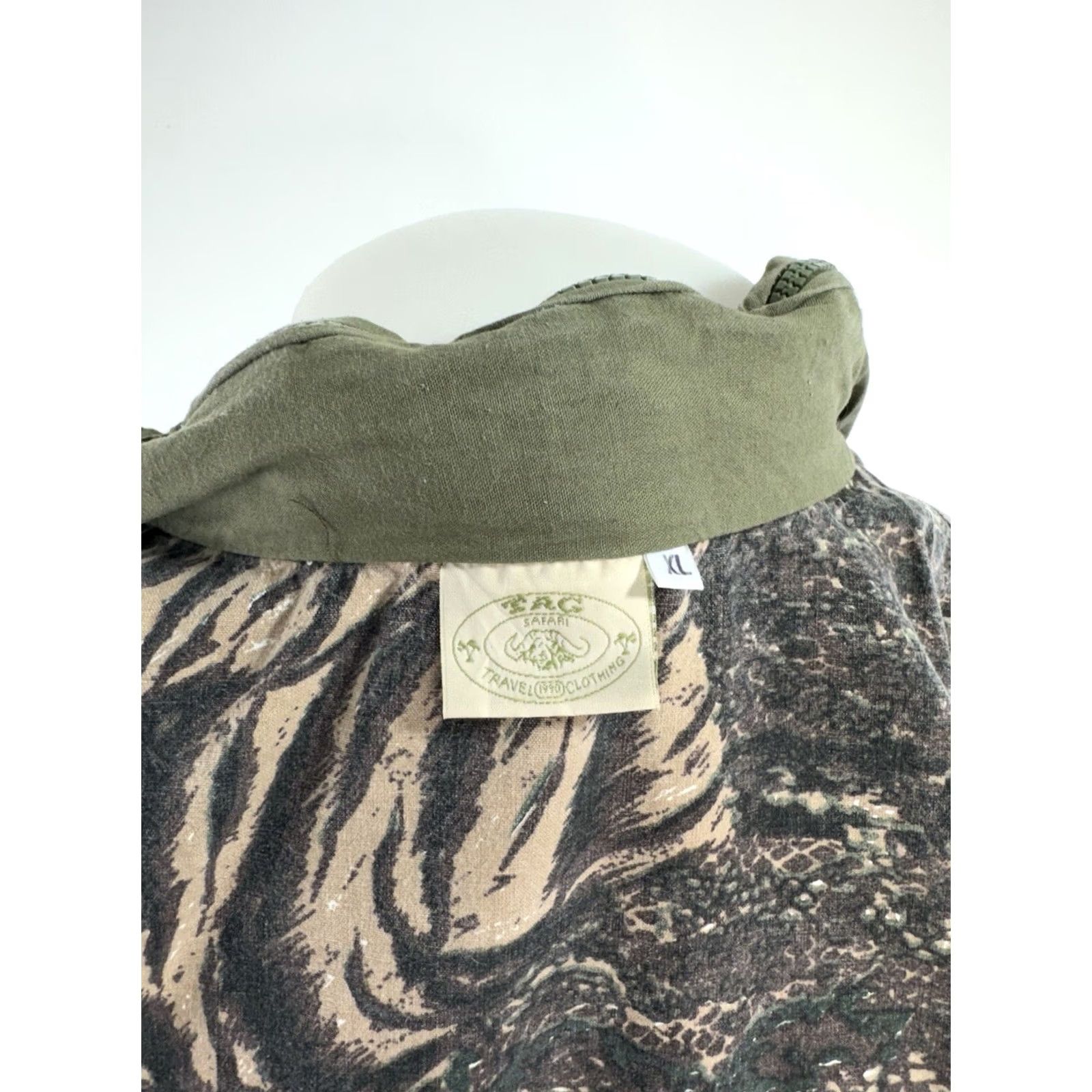 Vintage TAG SAFARI Hunting Vest XL Green Mens Clothing Camouflage Hunting Vest XL Men Tag Safari Shirt Jacket Style Size US XL / EU 56 / 4 - 5 Thumbnail