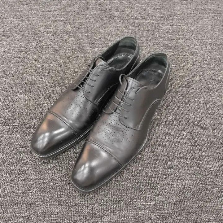 Louis Vuitton Louis Vuitton Breathable Casual Leather Shoes -2508 Size US 8 / EU 41 - 1 Thumbnail