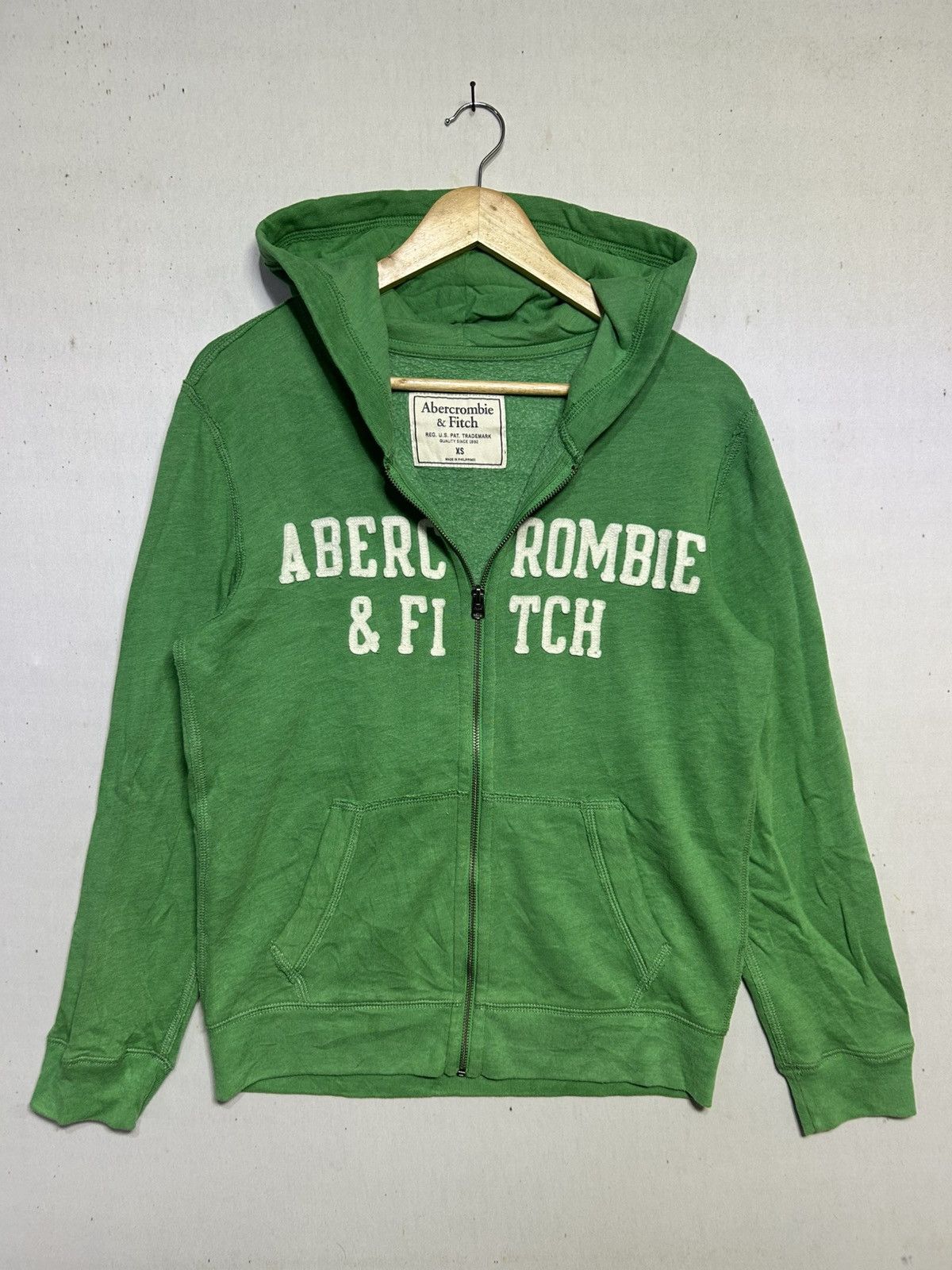 Abercrombie & Fitch × Vintage Vintage Abercrombie & Fitch spellout hoodie Size US M / EU 48-50 / 2 - 2 Thumbnail