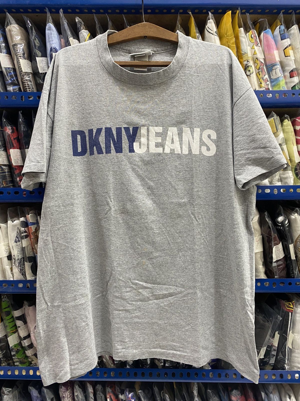 DKNY DKNY TSHIRT Size US XL / EU 56 / 4 - 1 Thumbnail