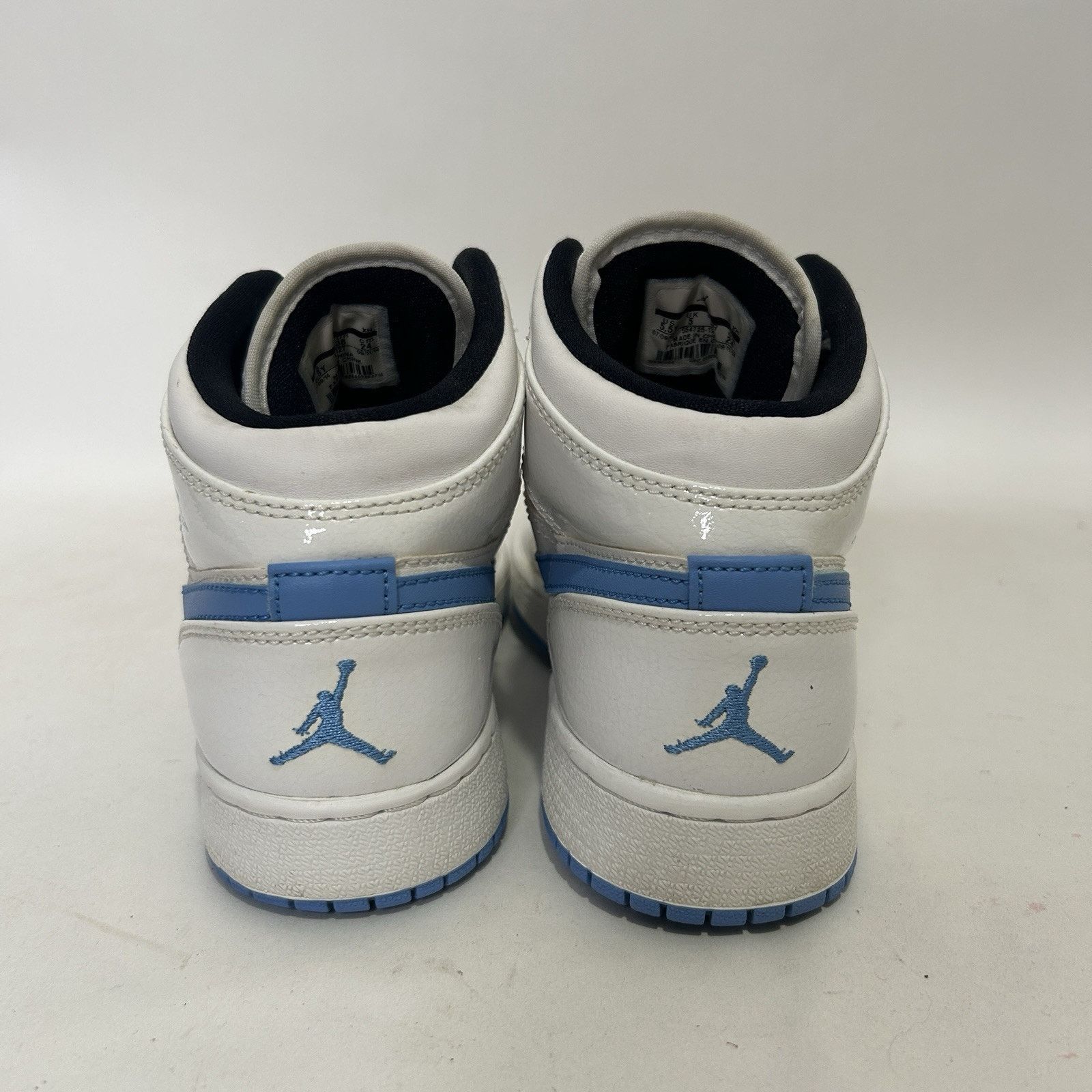 Nike Nike Air Jordan 1 Retro Mid GS “Legend Blue/UNC” Size US 7 / IT 37 - 5 Thumbnail