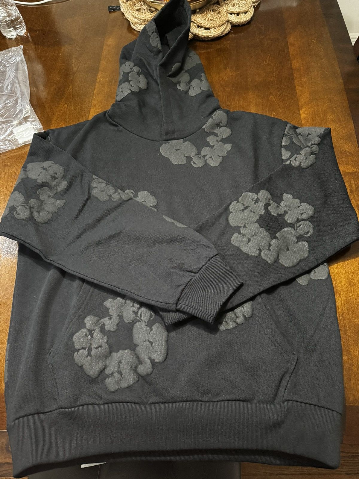 DENIM TEARS DENIM TEARS Mono Cotton Wreath Sweatshirt Black