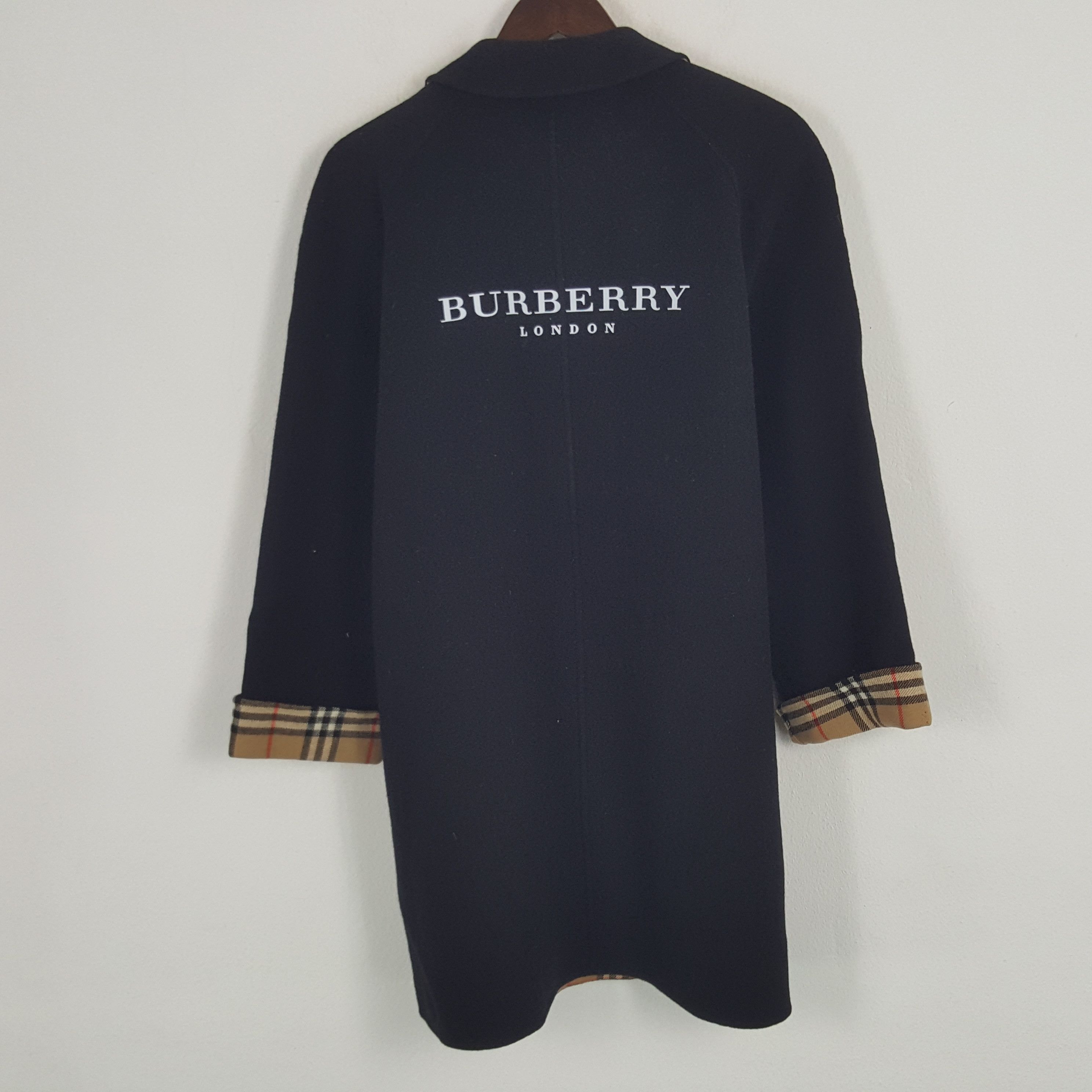 Burberry × Designer × Vintage Vintage Burberry London Custom Spell Out Wool Coat Jacket Size US M / EU 48-50 / 2 - 1 Thumbnail