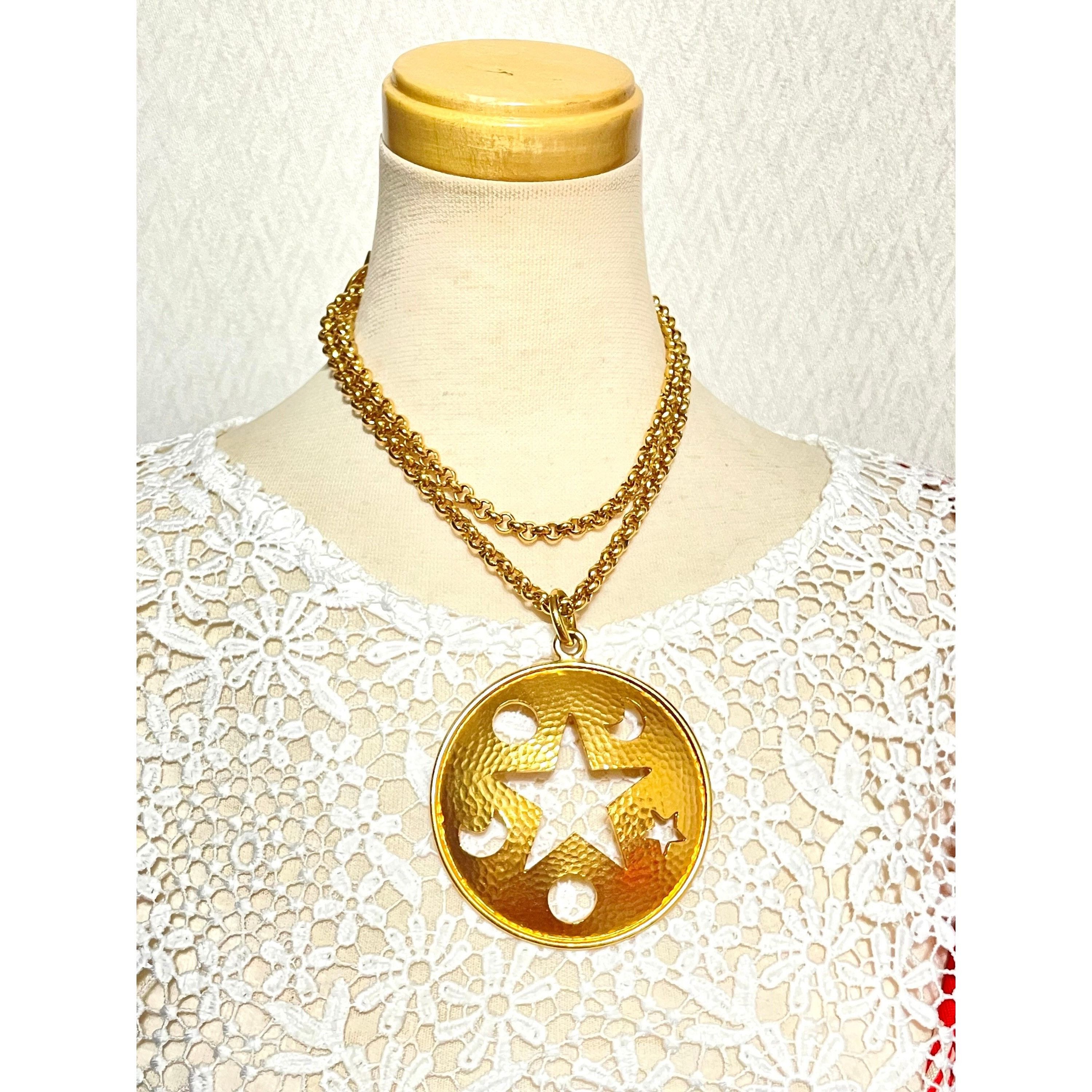 Celine MINT. Vintage Celine gold chain necklace with star top Size ONE SIZE - 1 Thumbnail