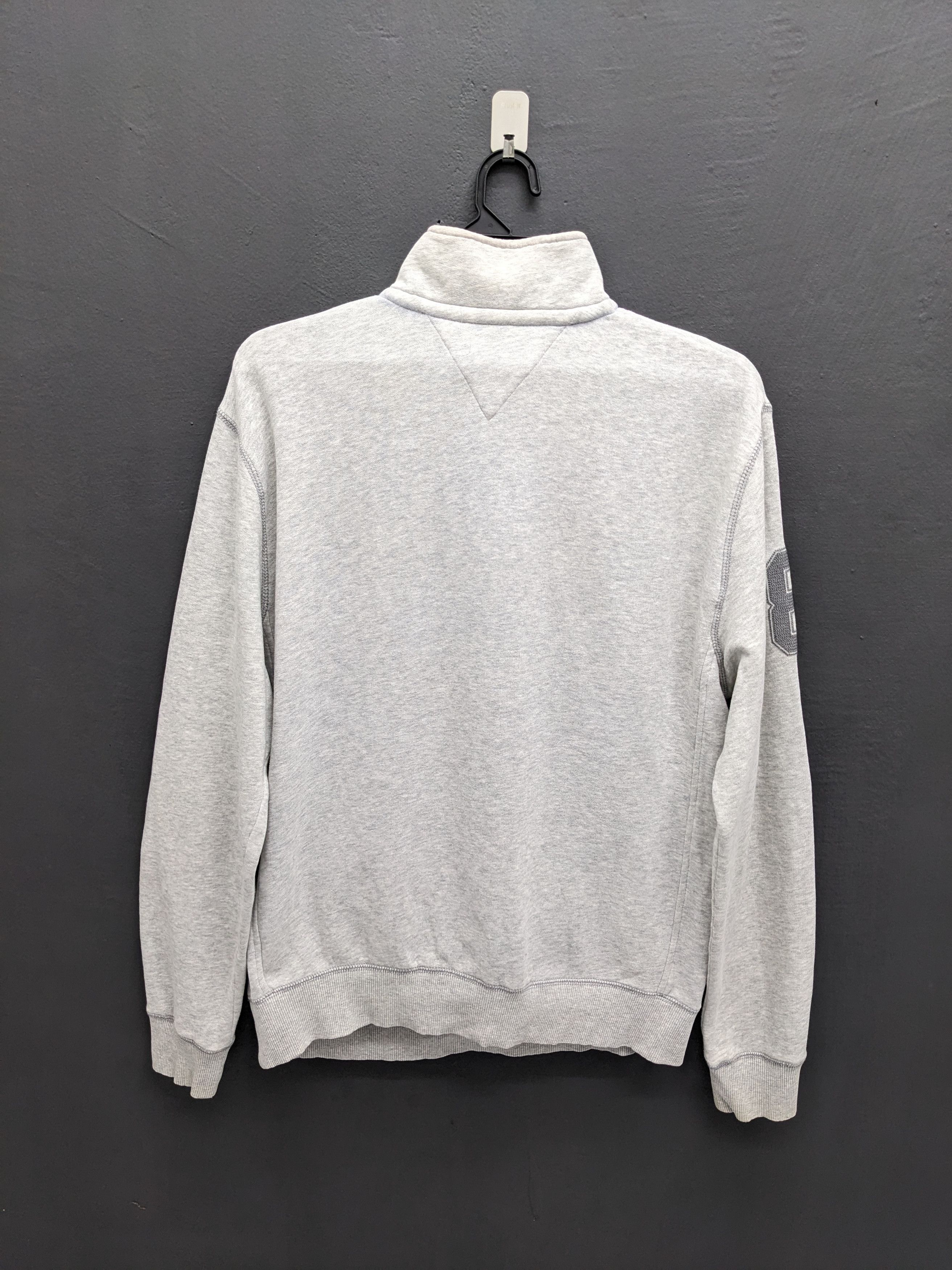 Tommy Hilfiger VINTAGE TOMMY HILFIGER HALF ZIPPER SWEATSHIRT Size US L / EU 52-54 / 3 - 9 Thumbnail