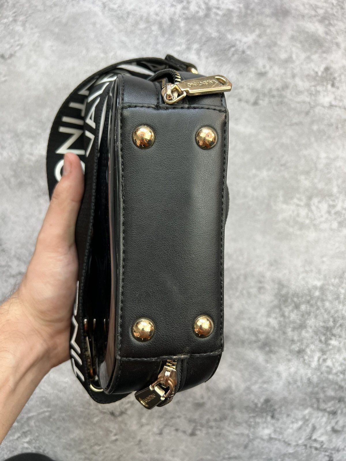 Vintage Styled Valentino Leather Bag Womens Size ONE SIZE - 9 Thumbnail