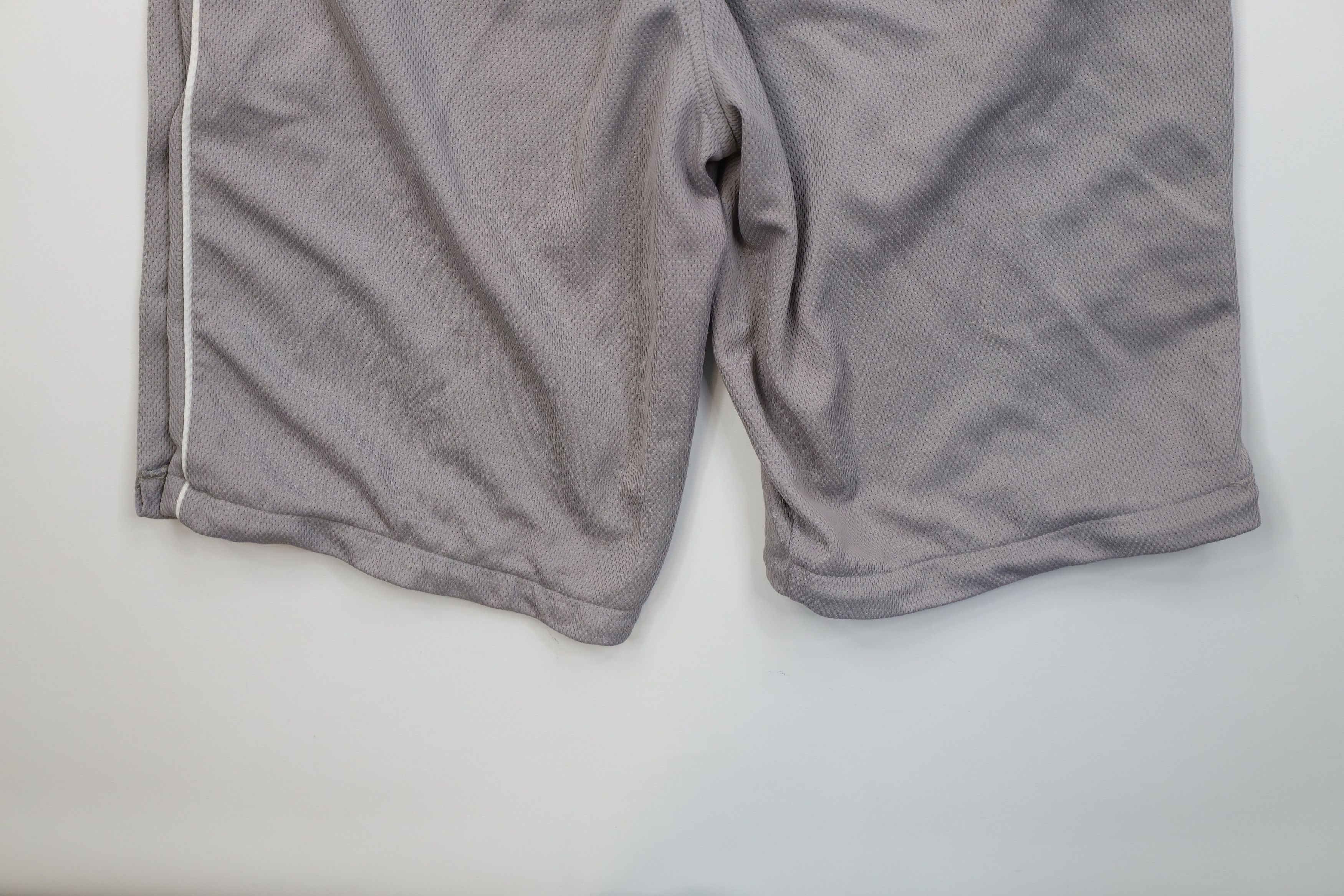 Starter Vintage 90s Starter University of Kentucky Tearaway Shorts Size US 34 / EU 50 - 14 Thumbnail