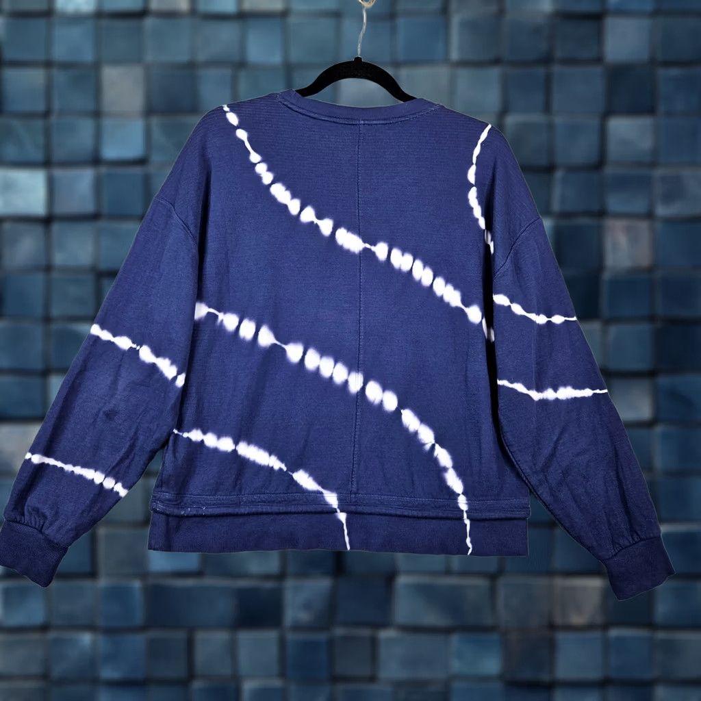 Athleta Athleta Sweatshirt Women S Blue Tie Dye Crew Neck Pullover Fleece Logo All Seasons Size S Size S / US 4 / IT 40 - 1 Thumbnail