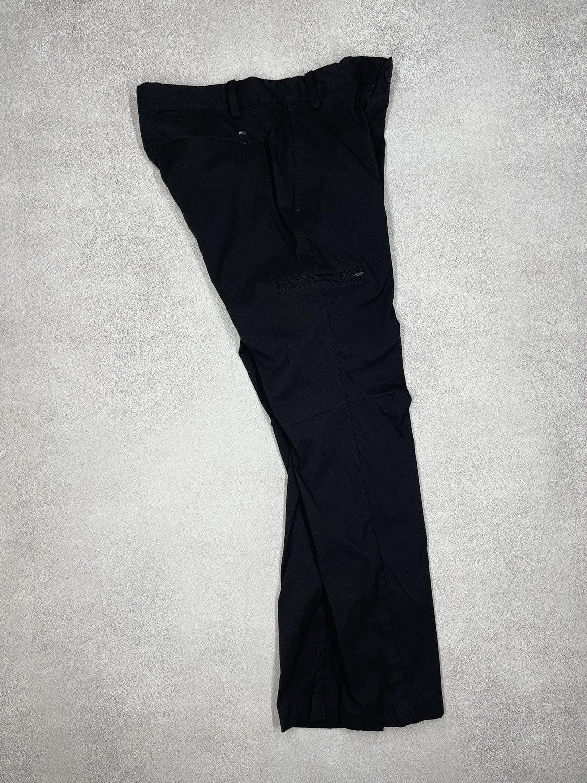 Tommy Hilfiger × Vintage Mens Tommy Hilfiger Tech Pants Black Stretch Size S Size US 30 / EU 46 - 4 Thumbnail