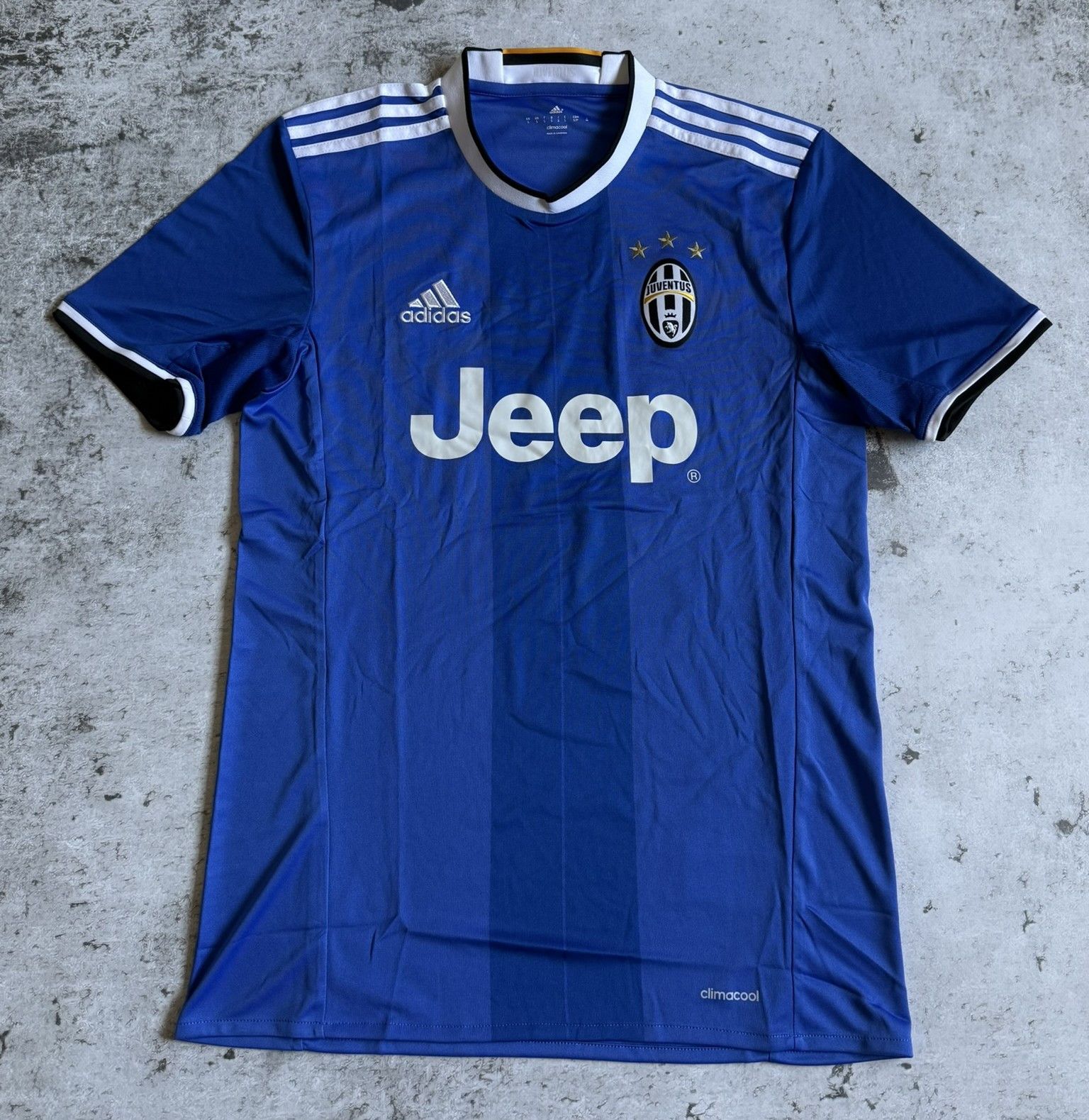 Adidas JUVENTUS 2016 2017 AWAY FOOTBALL SHIRT JERSEY MAGLIA S Size US S / EU 44-46 / 1 - 1 Thumbnail