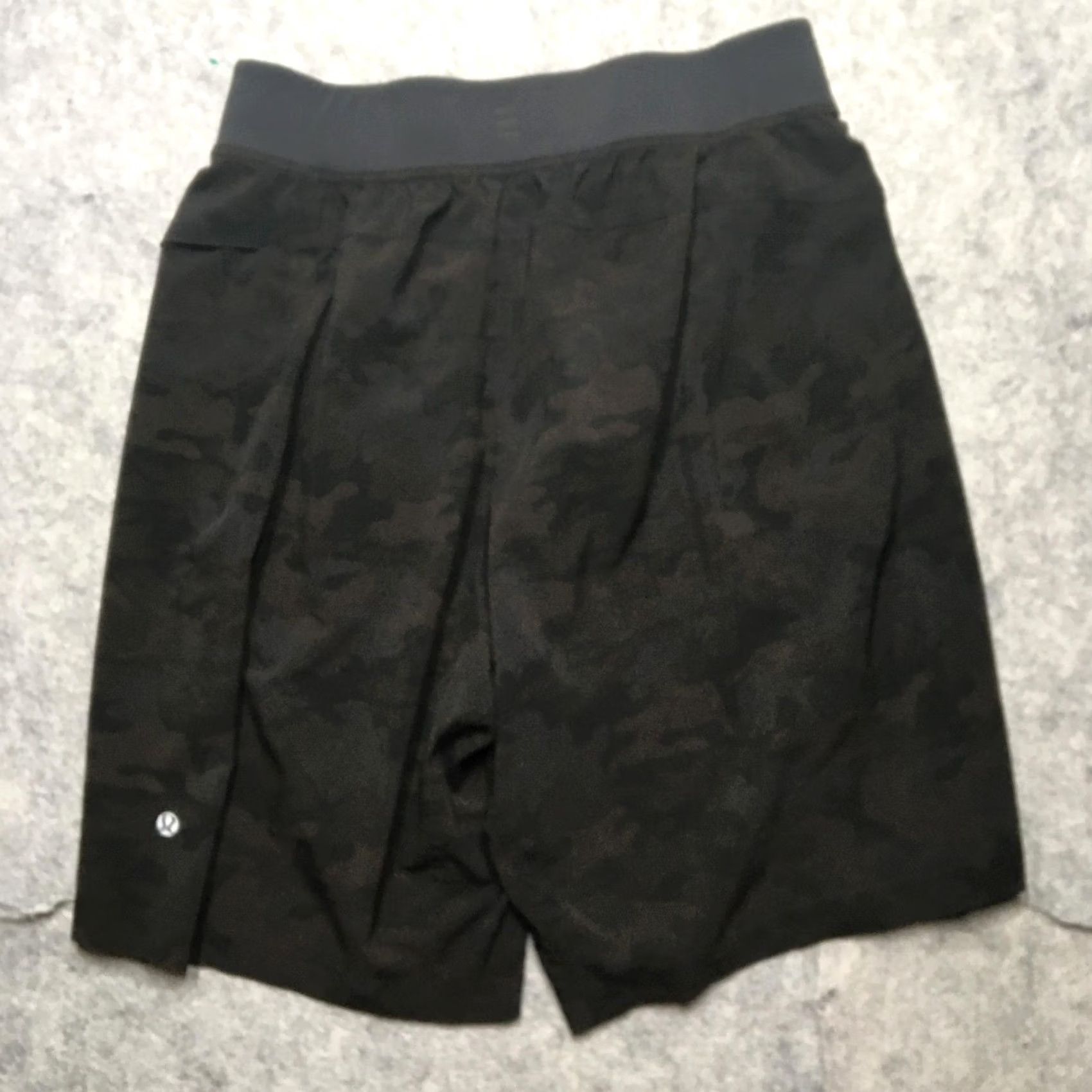Lululemon Lululemon T.H.E. Short Mens M Black Camo 9" Athletic Running Gym Size US 31 - 5 Thumbnail
