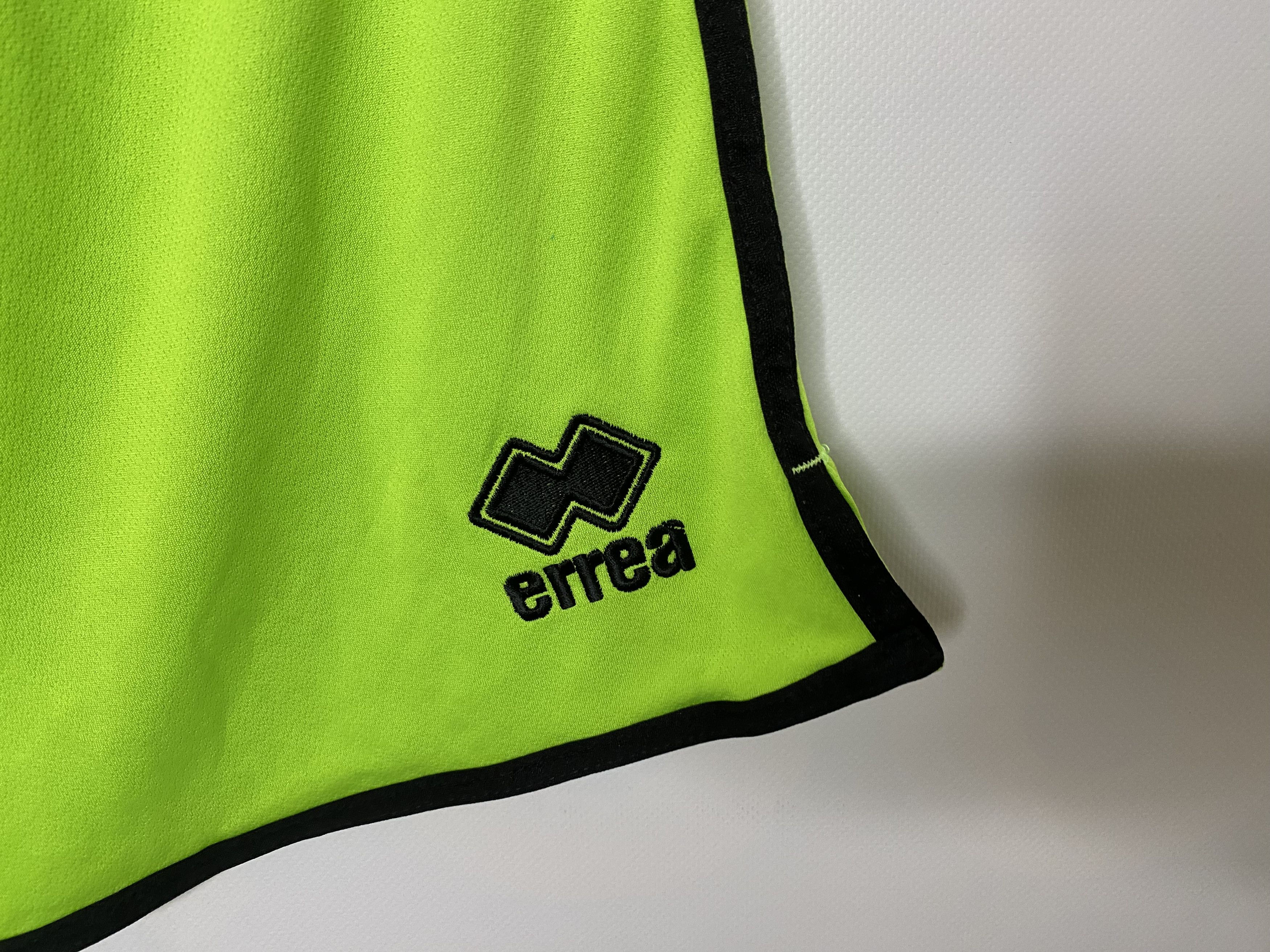 Errea × UEFA MILTON KEYNES DONS 2018-19 GOALKEEPER FOOTBALL SOCCER SHORTS Size US 32 / EU 48 - 4 Thumbnail