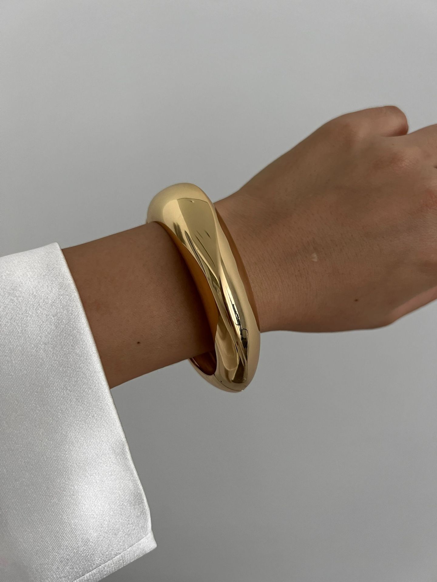 Jewelry Metal Cuff Geometric Spring Bracelet Size ONE SIZE - 1 Thumbnail