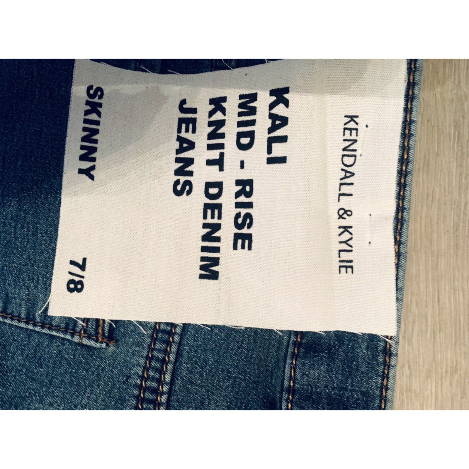 Vintage Kendall & Kylie Kontent Mid Rise blue Skinny Jeans 27 NWT Teens Jeans Cropped Regular Inseam 28 Mens Womens Girls Boys Size 27" / US 4 / IT 40 - 7 Thumbnail