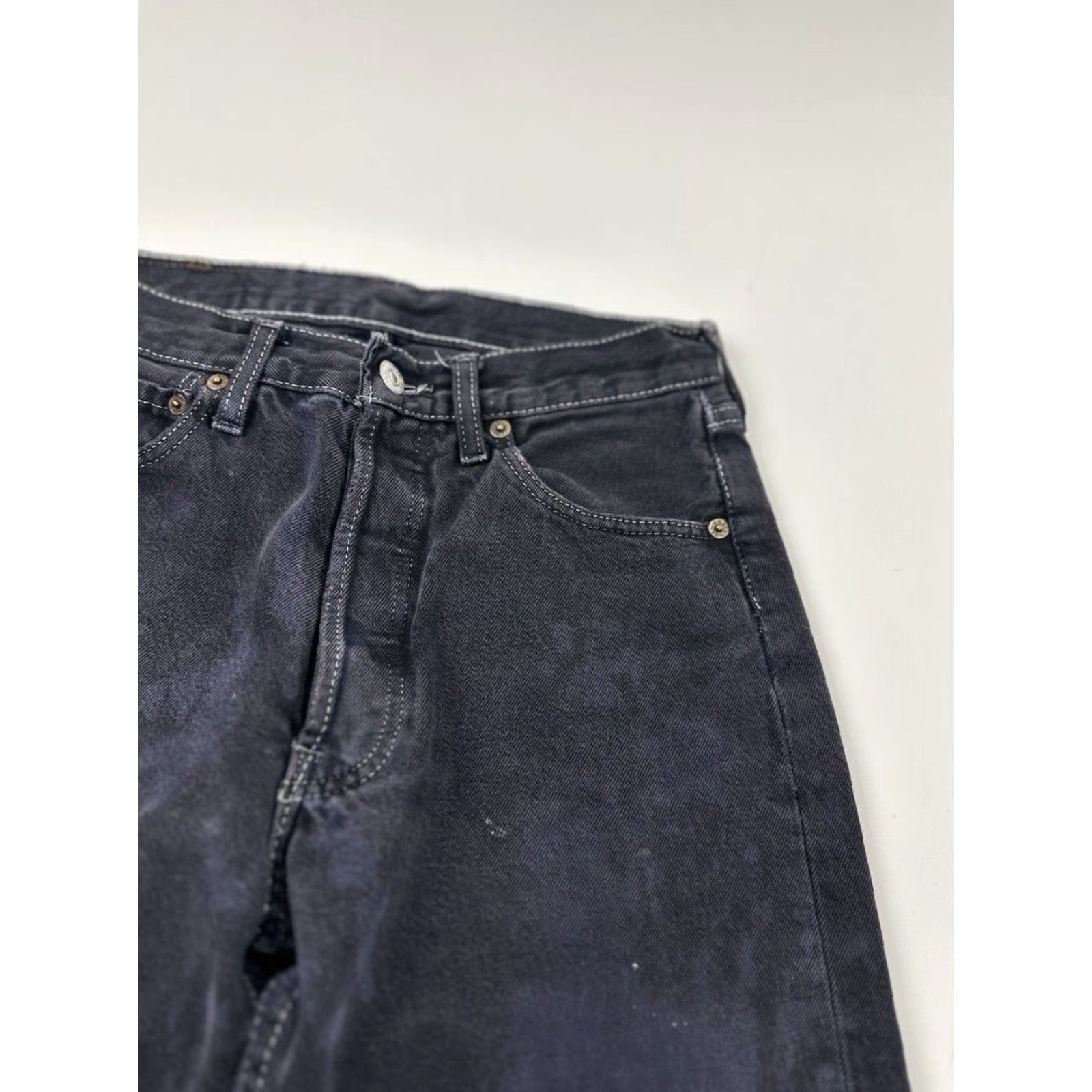 Levi's VINTAGE Levi's 501 Jeans 27x27 Black Distressed 80s 90s Mens Size US 27 - 7 Thumbnail