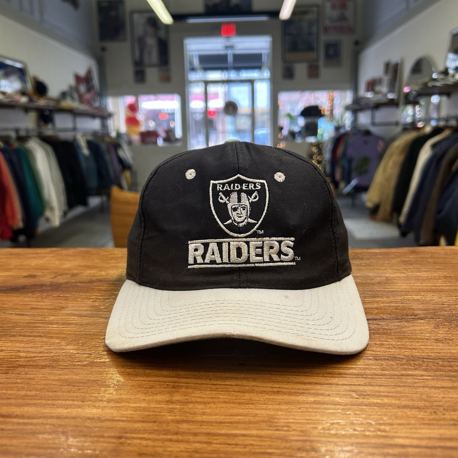 NFL Vintage 90’s NFL Oakland Raiders Spellout Snap Back Hat Size ONE SIZE - 1 Thumbnail