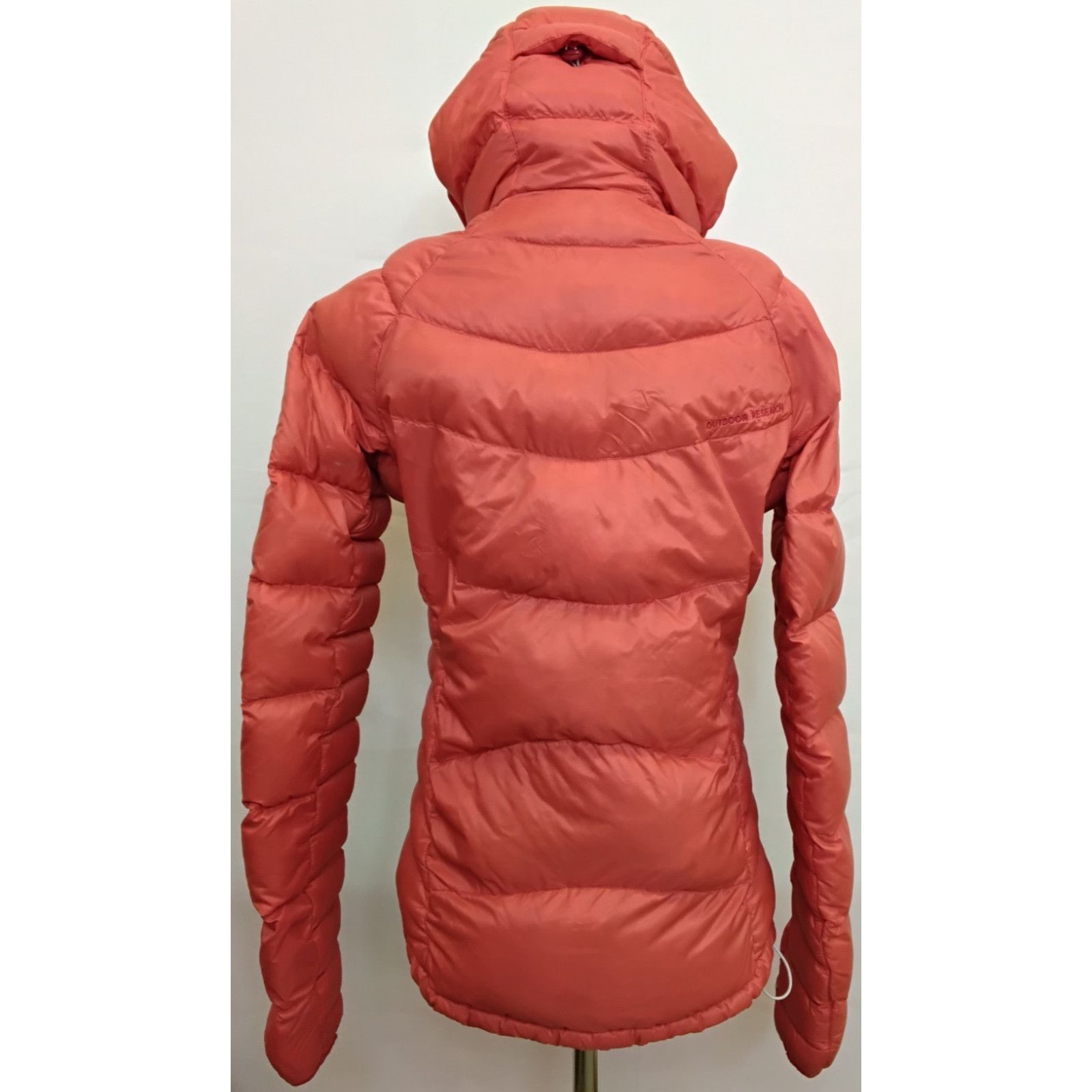 Outdoor Research Outdoor Research Down Jacket Women's Small Red Hooded Size S / US 4 / IT 40 - 3 Thumbnail