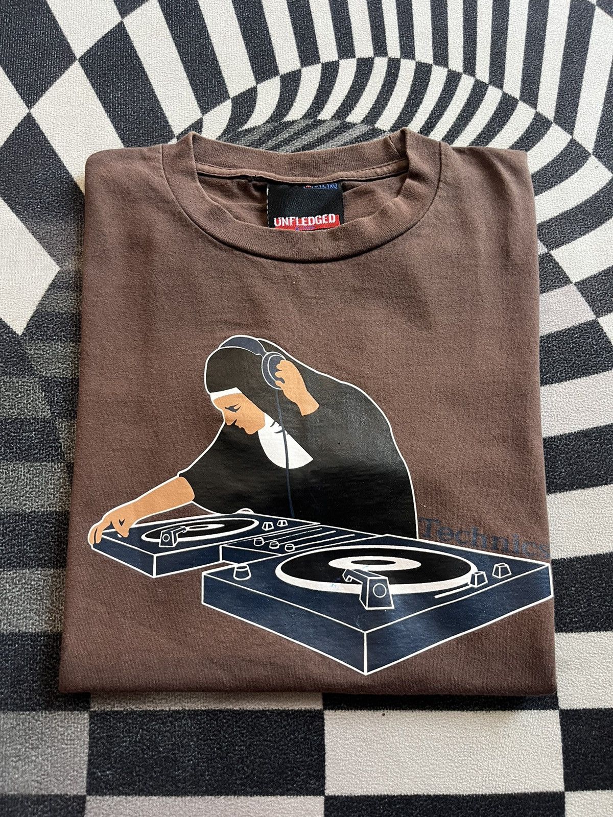 Vintage Vintage Technics NUN DJ 00’s Tshirt Size US M / EU 48-50 / 2 - 1 Thumbnail