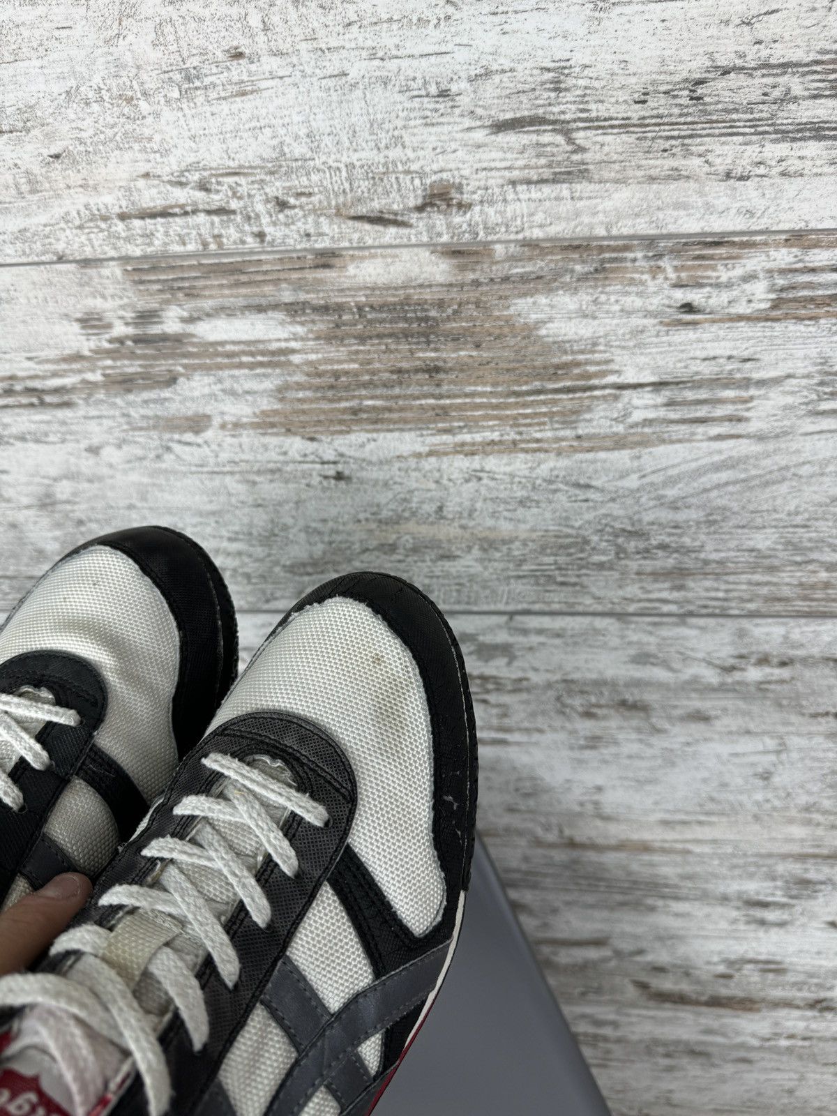 Asics × Vintage Mens Vintage ASICS onitsuka tiger low top sneakers rare y2k Size US 9 / EU 42 - 18 Thumbnail