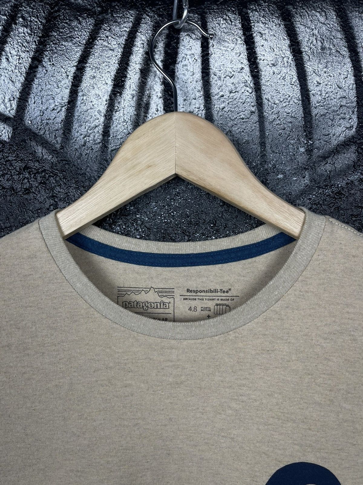 Patagonia Patagonia Big Logo T-Shirt Men’s Size S Size US S / EU 44-46 / 1 - 6 Thumbnail