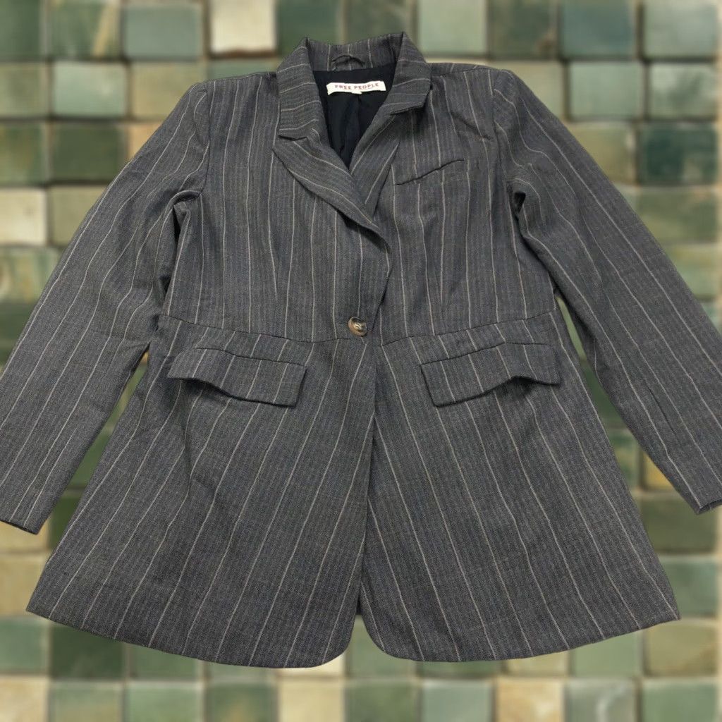 Free People Free People Blazer Shirt? Gray Striped Lined Wool Polyester One Button Jacket Women L Size Regular Size L / US 10 / IT 46 - 1 Thumbnail