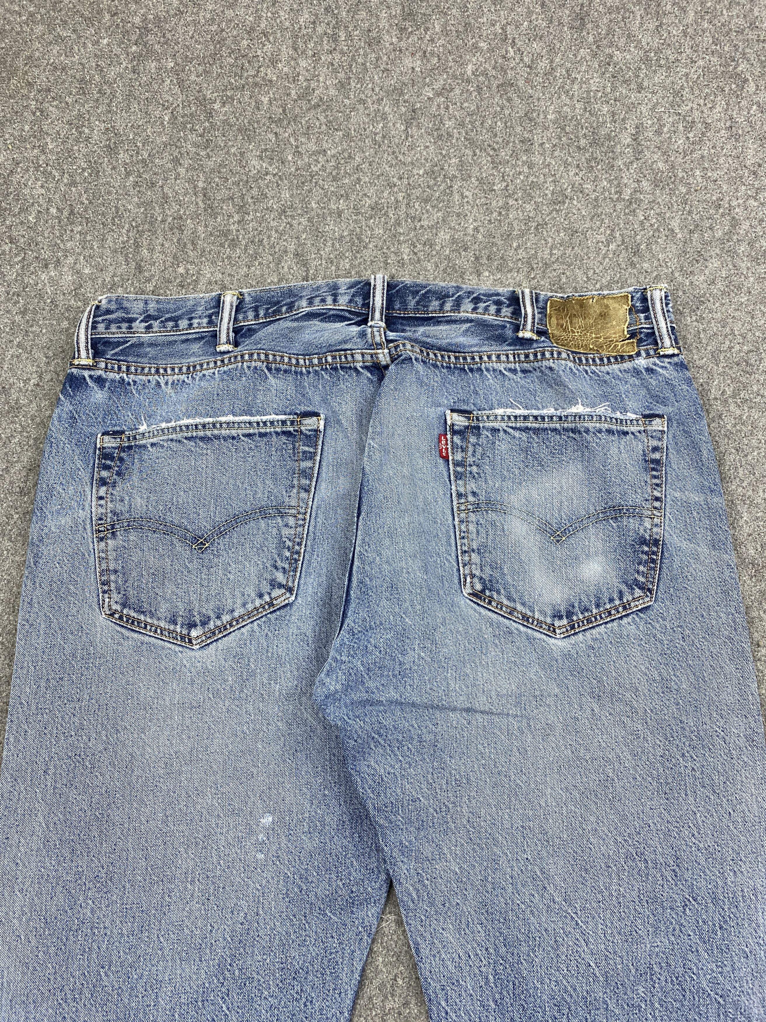 Levi's Vintage Levis 501 Distressed Jeans DP2798 Size US 38 / EU 54 - 4 Thumbnail