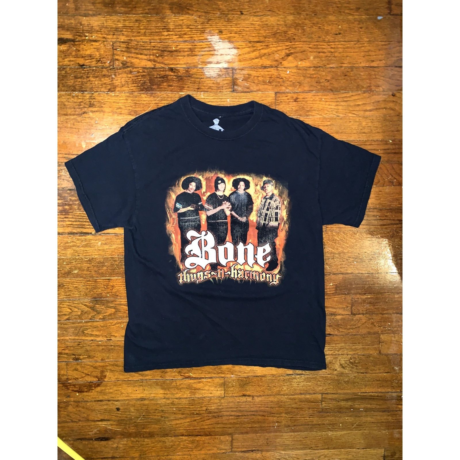 Other × Rap Tees Bone Thugs N Harmony Rap Tee Black M Flames Graphic Size US M / EU 48-50 / 2 - 2 Thumbnail