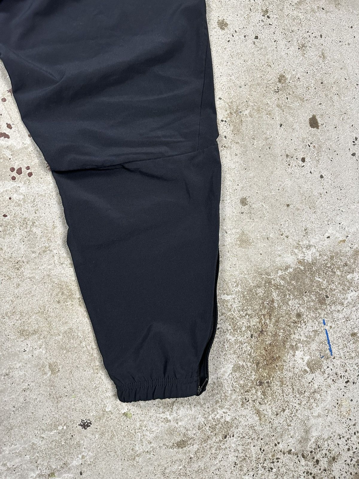 Nike Vintage Y2K Nike Black Baggy Track Pants Swoosh usa rare Size US 34 / EU 50 - 10 Thumbnail