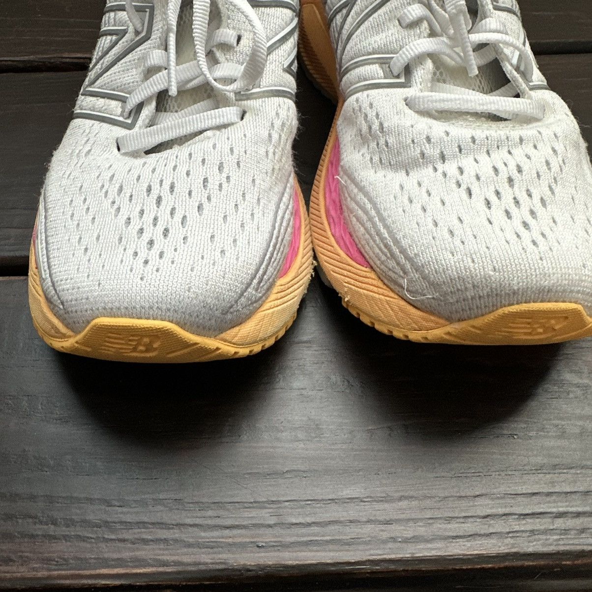 New Balance New Balance - 860v12 Running Shoes-White/Pink/Orange- Sz 7.5 Size US 7.5 / IT 37.5 - 7 Thumbnail