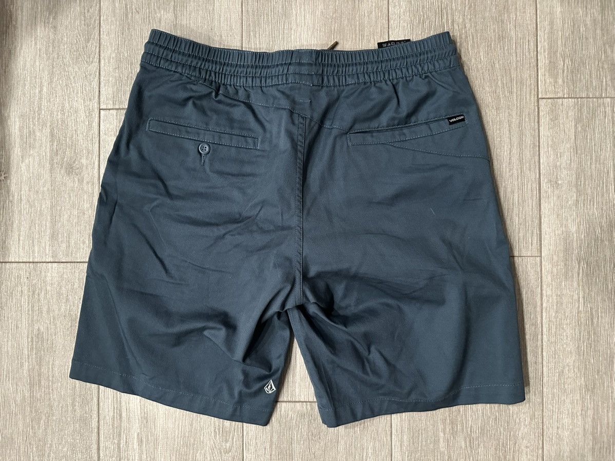 Volcom Volcom Frickin Elastic Waist 19" Chino Shorts Marina Blue L Size US 36 / EU 52 - 5 Thumbnail