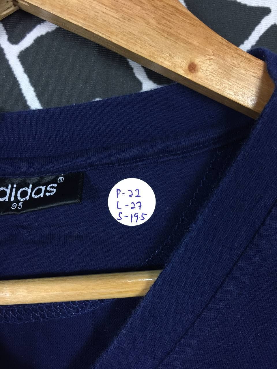 Adidas × Vintage Adidas Three Stripes Embroidered Logo V-Neck Longsleeve Tee Size US L / EU 52-54 / 3 - 9 Thumbnail