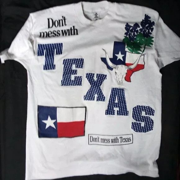 Fruit Of The Loom × Vintage Vintage Don't Mess With Texas AOP Spell Out T-Shirt Size US XL / EU 56 / 4 - 1 Thumbnail