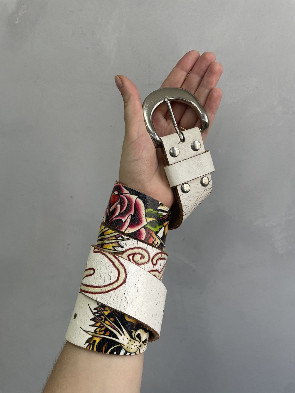 Ed Hardy Rare leather avant garde multi print belt y2k Size ONE SIZE - 2 Thumbnail