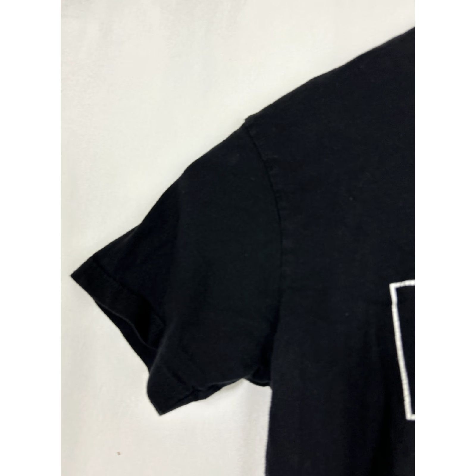 Vintage VINTAGE Khalid Roxy Tour Tee Shirt M Black Double-Sided 2018 Tour Dates Mens Slim? Regular? T-Shirt Size US M / EU 48-50 / 2 - 3 Thumbnail