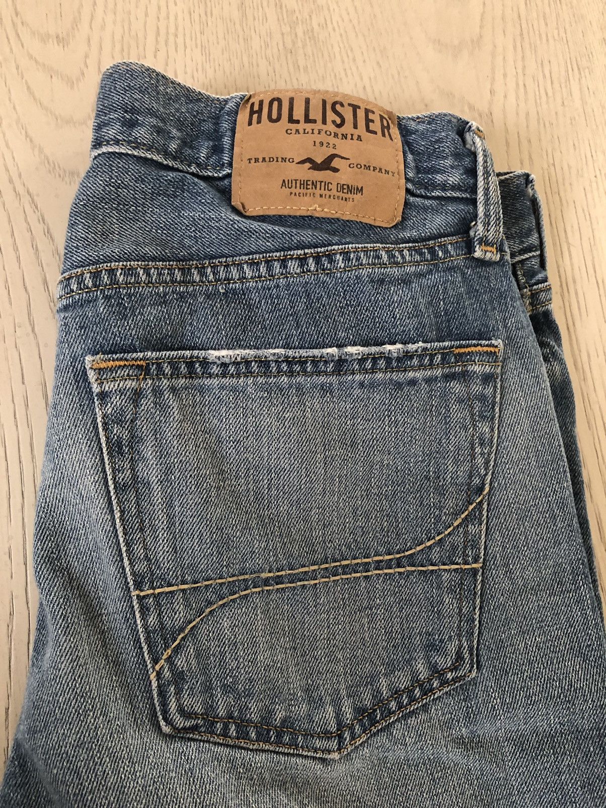 Hollister HOLLISTER Light Wash Stretch Denim Skinny Jean Men's Blue Size US 33 - 7 Thumbnail