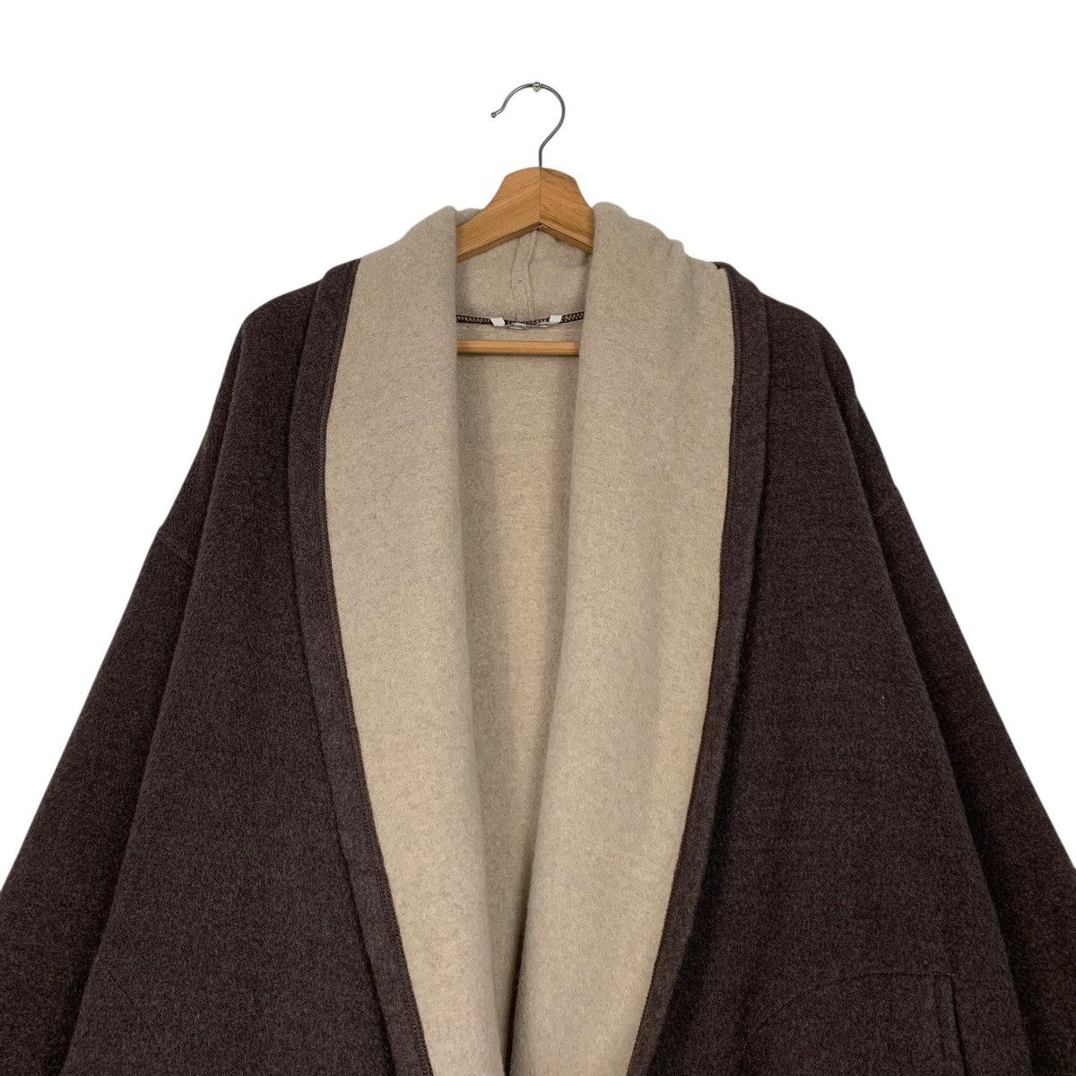 Laura Biagiotti Risposte By Laura Biagiotti Buttonless Overcoat Size M / US 6-8 / IT 42-44 - 2 Thumbnail