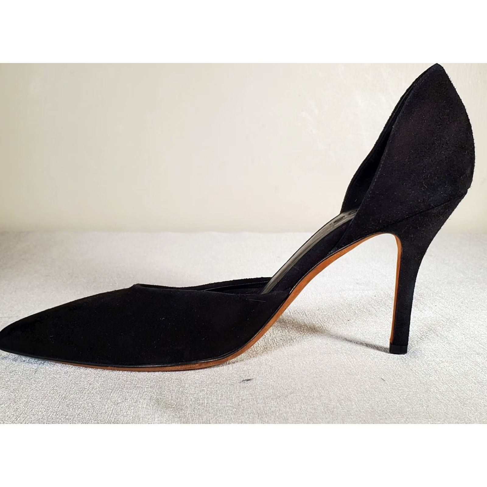 Vince Camuto Vince Paulette Black Suede Pointy Toe Slip On d'Orsay Pumps Women US 9 M High Heel Stiletto EU40 Classic Leather Upper Vintage? Size US 9 / IT 39 - 3 Thumbnail