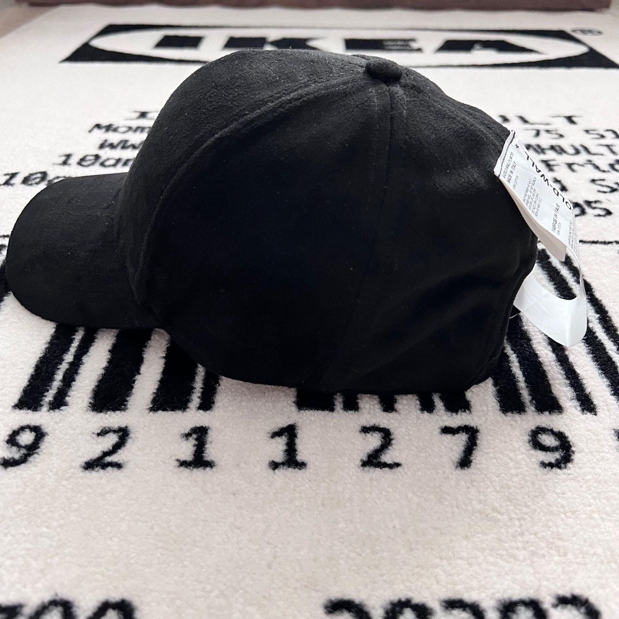 A-COLD-WALL* A-COLD-WALL* EMBROIDERED LOGO Back Label Tag SUEDE CAP Size ONE SIZE - 8 Thumbnail