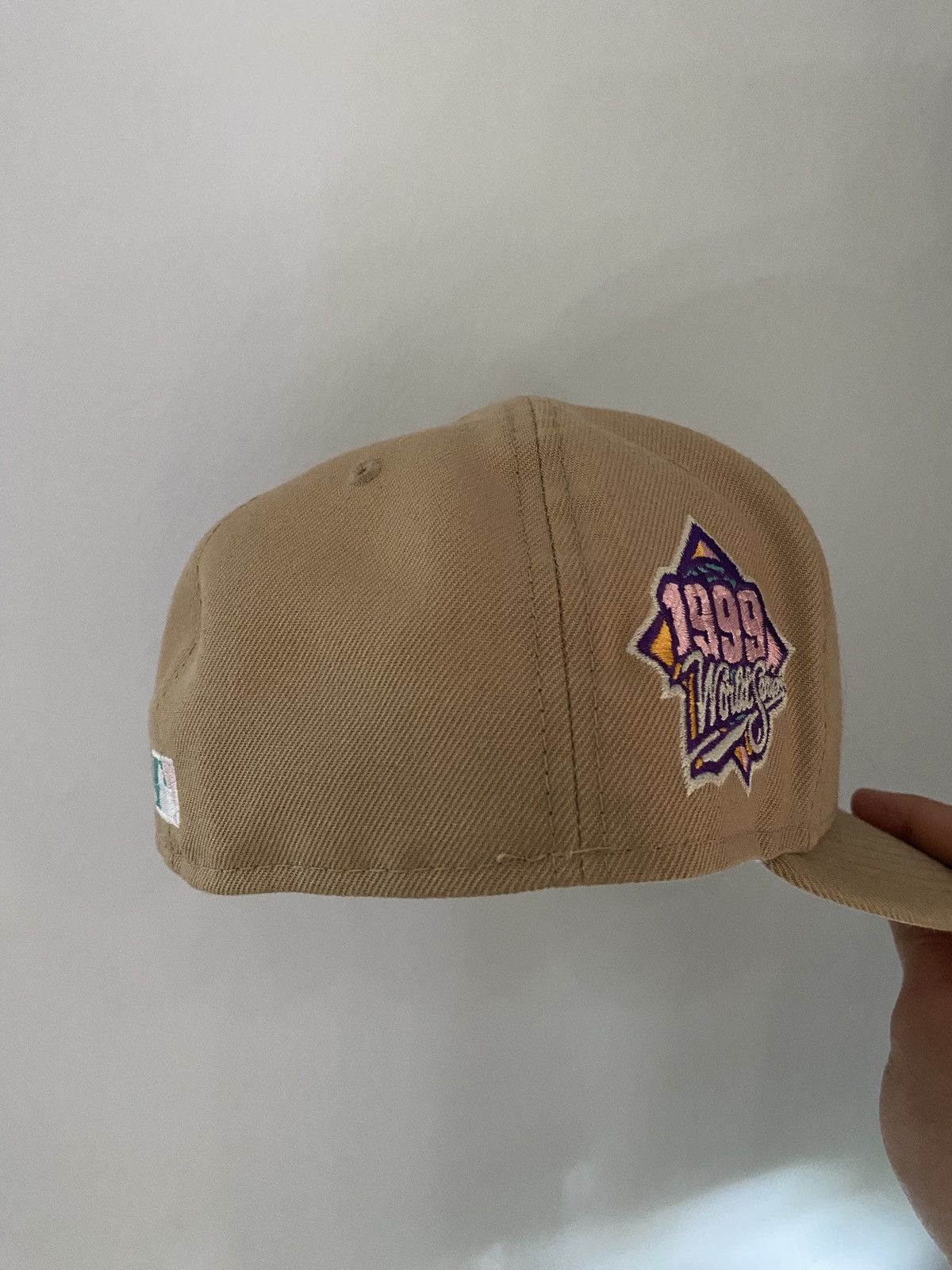 New Era NY Yankees Sandstorm Fitted Hat - 1999 World Series Size ONE SIZE - 3 Thumbnail