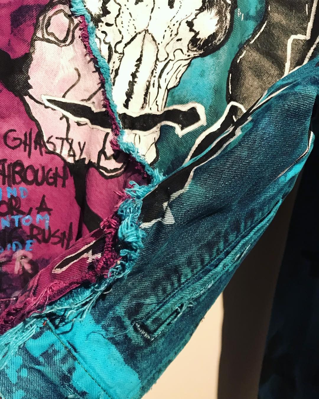 Levi's Vintage Clothing Skull Custom Denim jacket painted Size US L / EU 52-54 / 3 - 5 Thumbnail