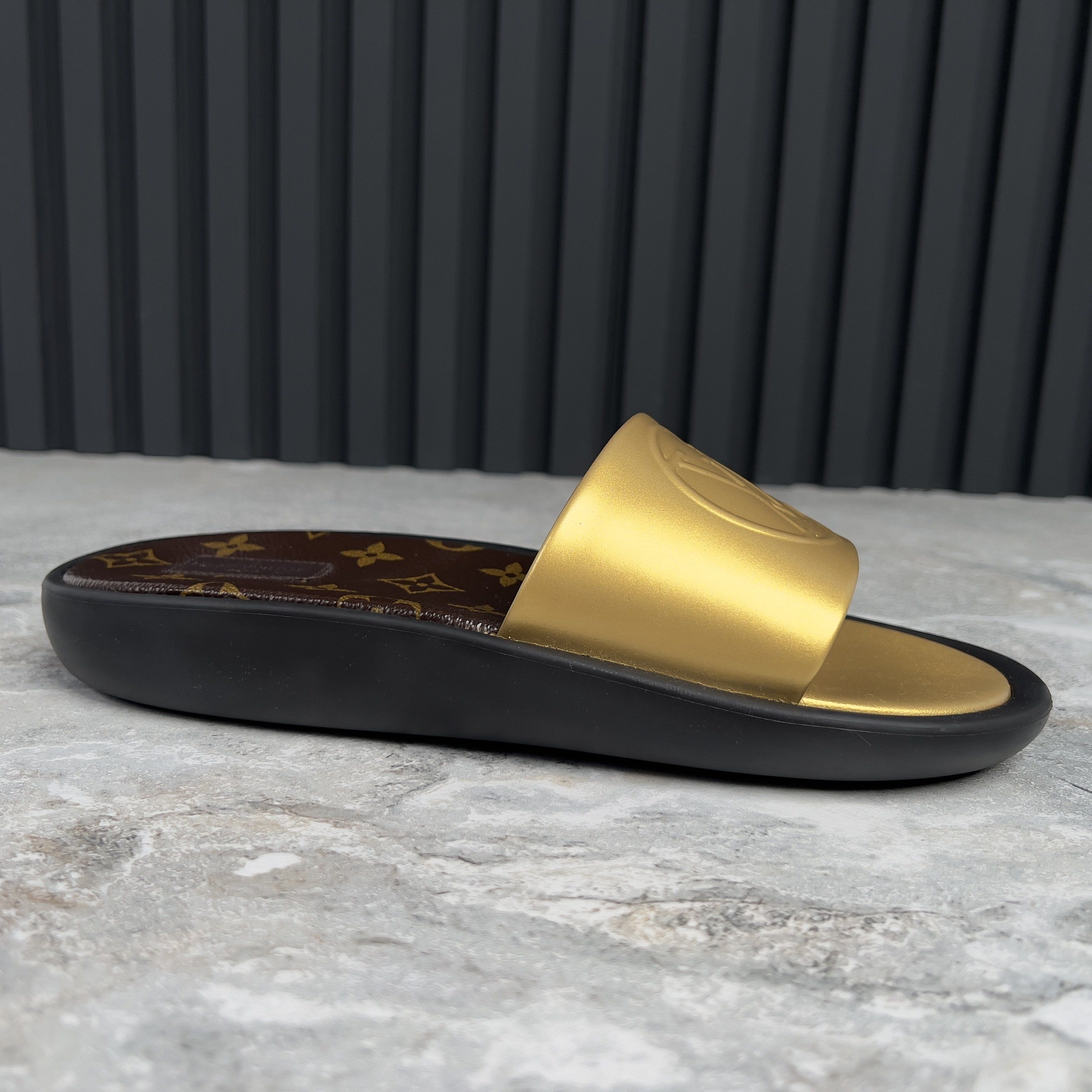 Louis Vuitton Sunbath Mules LV Monogram Size US 8 / IT 38 - 5 Thumbnail