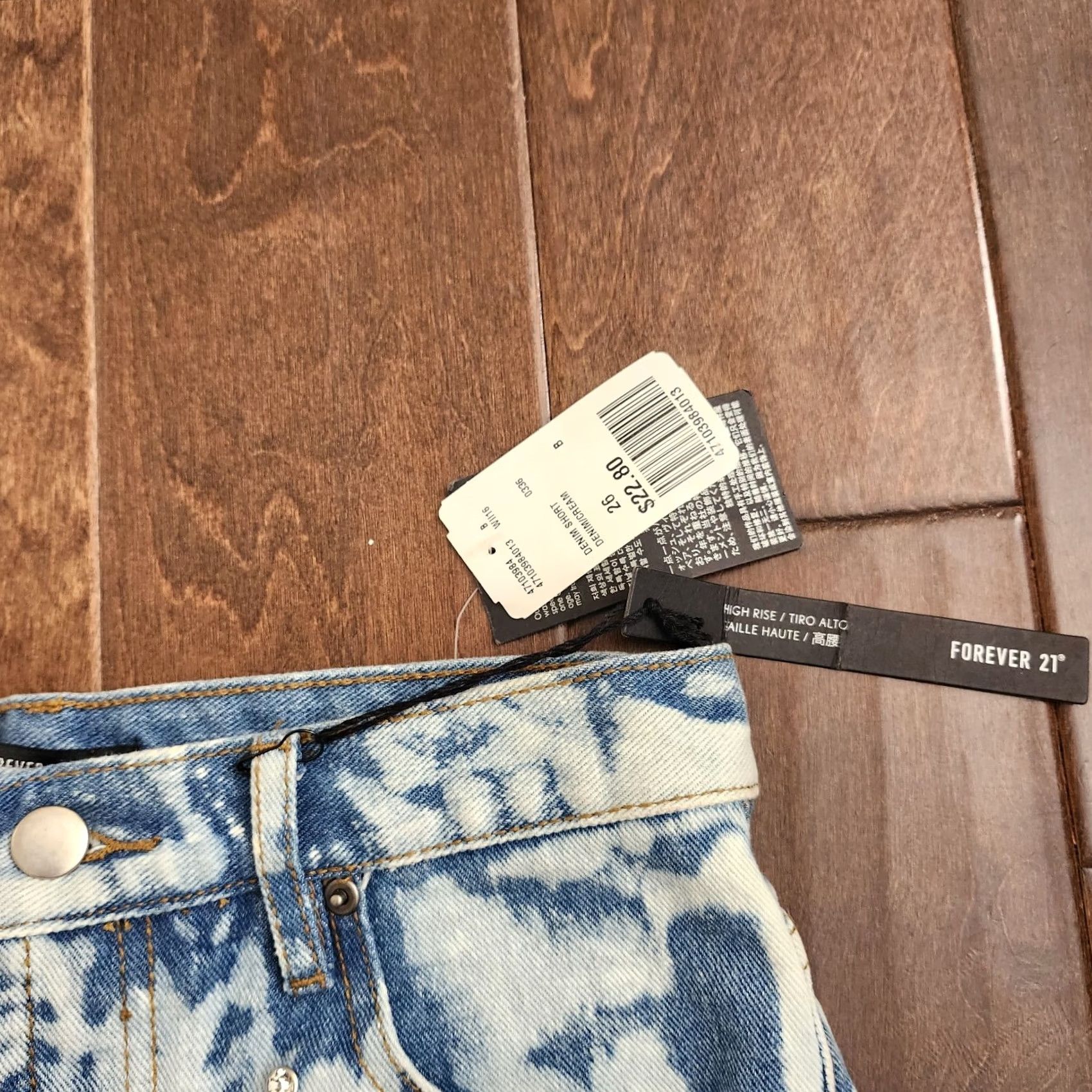 Forever 21 FOREVER 21 Women's Denim Shorts High Rise Distressed Embellished Blue 26 Regular Batik Party/Cocktail Summer Spring Fall Womens Size 26" / US 2 / IT 38 - 5 Thumbnail