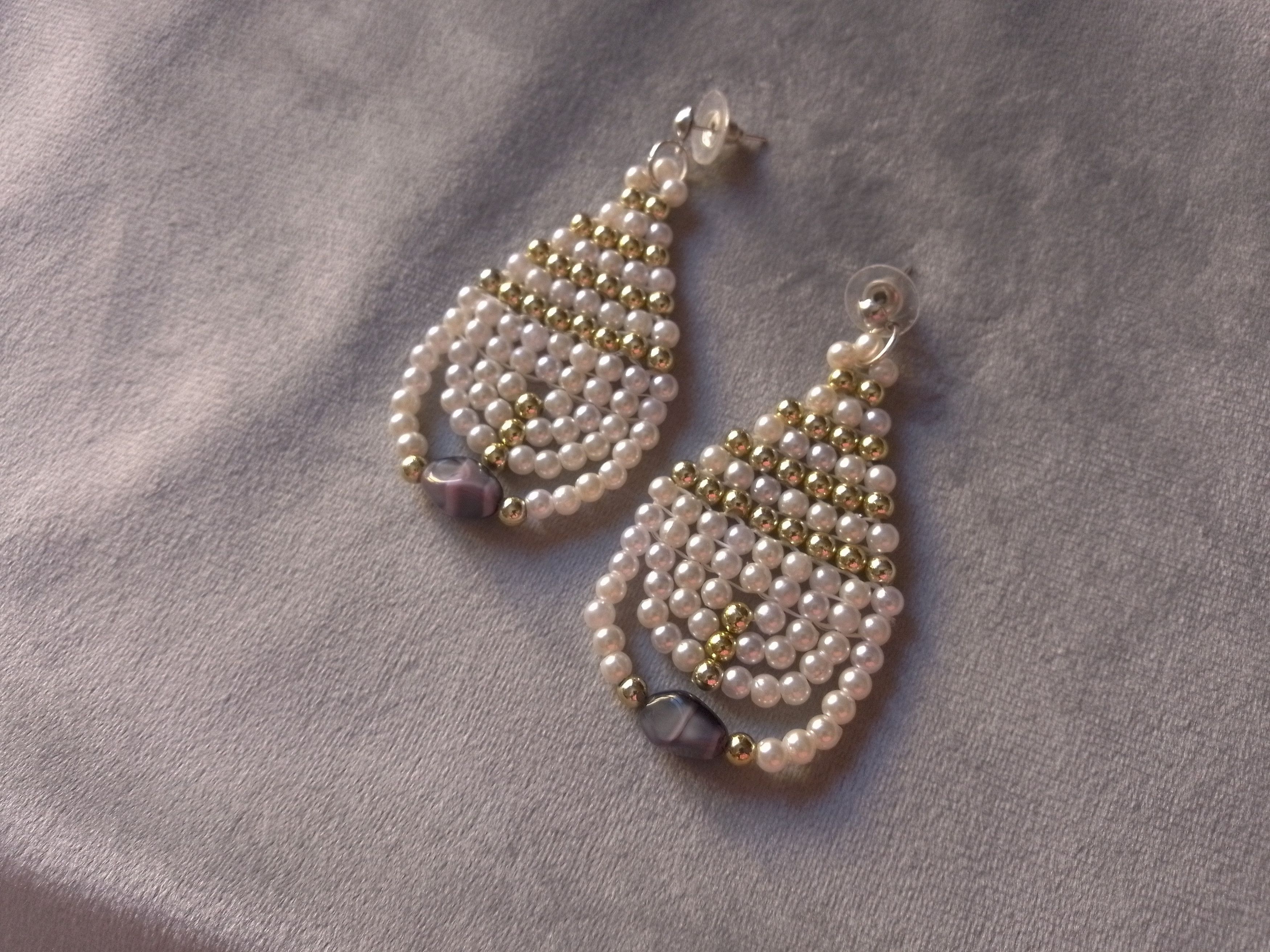 Handmade Earrings Pearls White/Gold Teardrop Tumbled Amethyst Stones Size ONE SIZE - 1 Thumbnail
