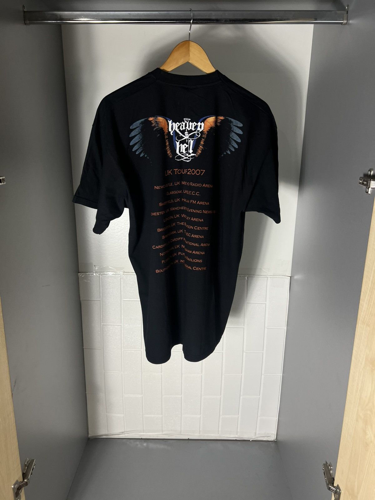 Band Tees VINTAGE HEAVEN AND HELL ALBUM TOUR T-SHIRT RETRO METAL 90s Size US XL / EU 56 / 4 - 11 Thumbnail