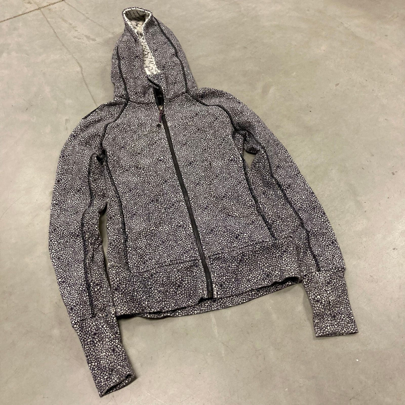 Lululemon × Vintage Gray Lululemon zip up hoodie Size US S / EU 44-46 / 1 - 1 Thumbnail